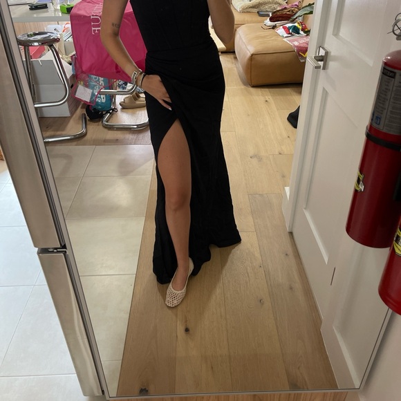 GORGEOUS Lazaro Bridesmaid Dress Kayla (32320) in black! - Picture 5 of 7